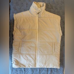 Women’s Oversized Cream Puffer Vest